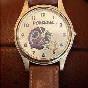 NFL VINTAGE 1998 Washington Redskins Football Team Brown and Gold Watch